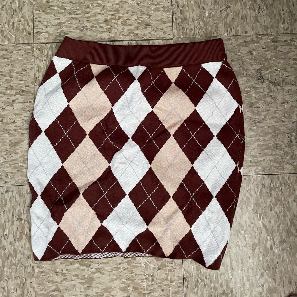 Motel skirt